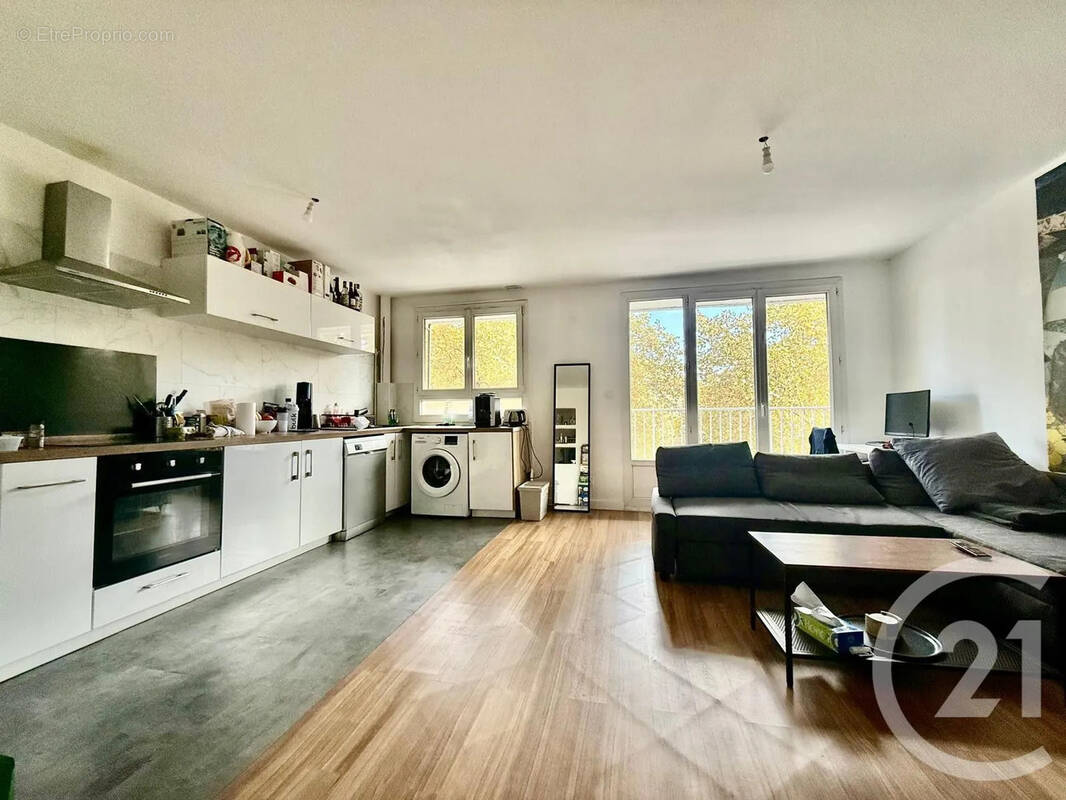 Appartement à CLICHY