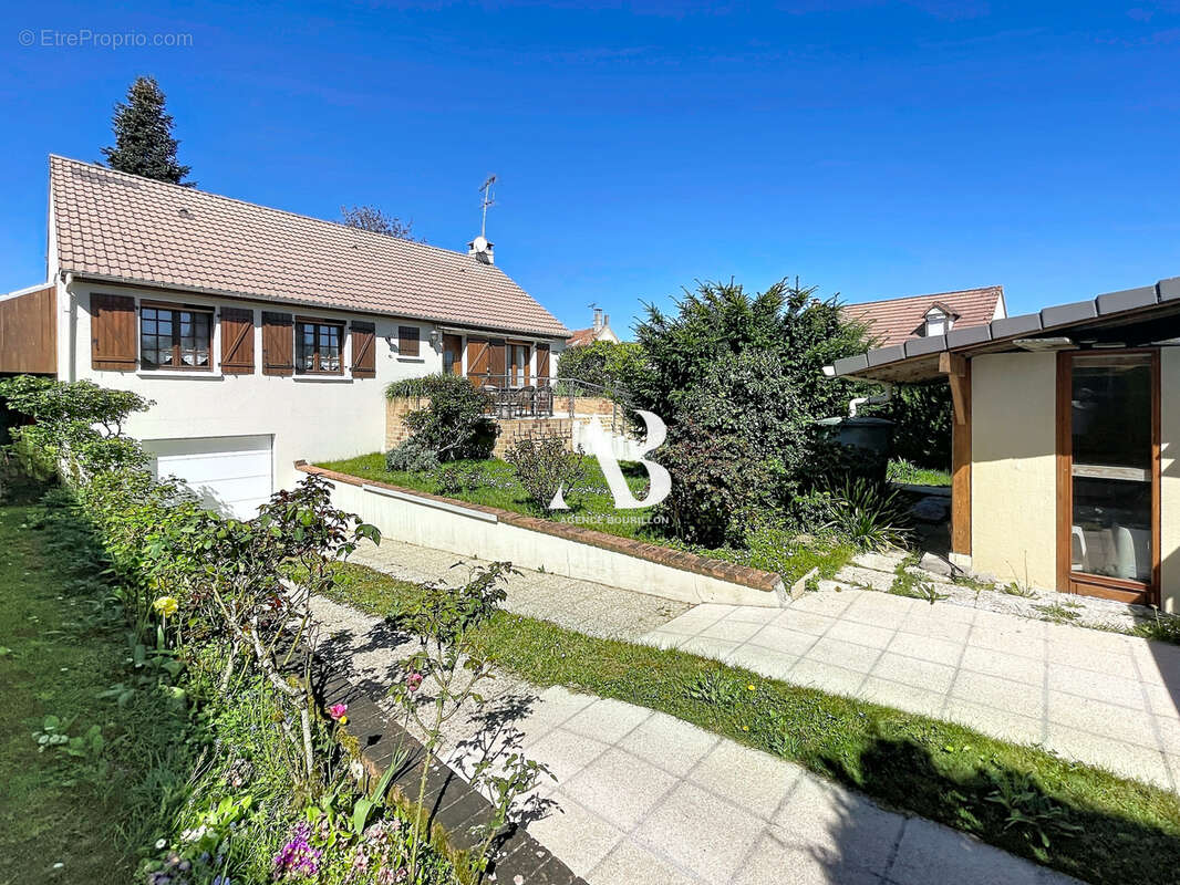 Maison à BREAU