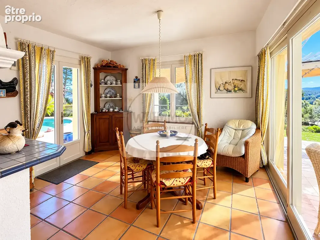 Magnifique Villa avec piscine sur 16000 m2 avec vue imprenable !! - photo 6