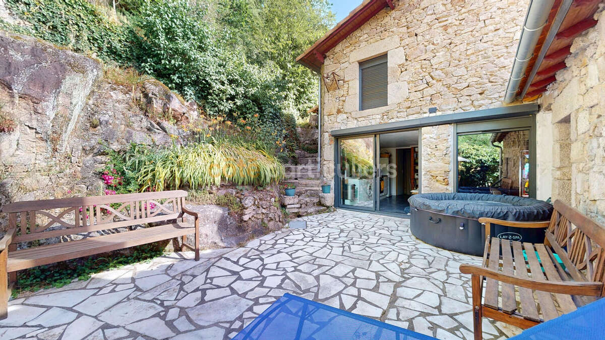 Maison Mortagne Sur Sevre 7 pièce(s) 198 m2 - photo 10