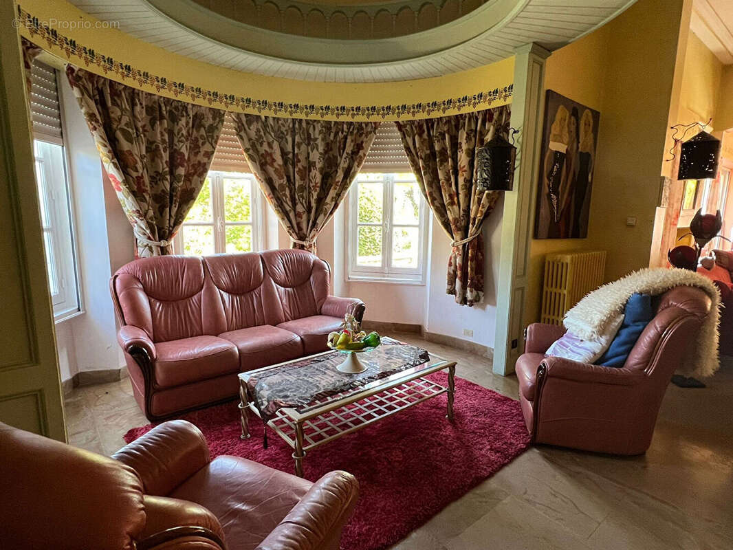 Demeure de prestige avec vue panoramique - 8 chambres - 1 ha de terrain - Ardèche Sud - photo 7