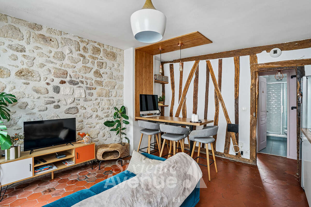 Appartement à PARIS-3E