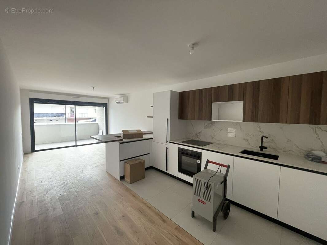Appartement 69 m² à Bordeaux  - photo 2