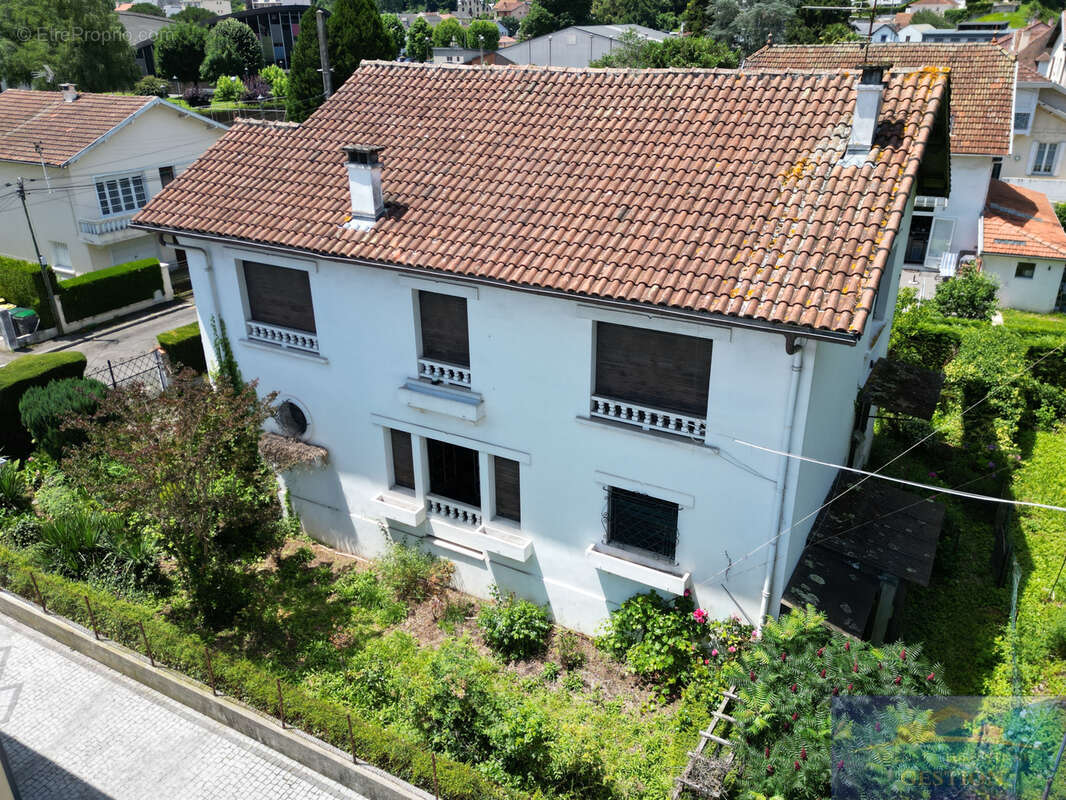 Maison à LOURDES
