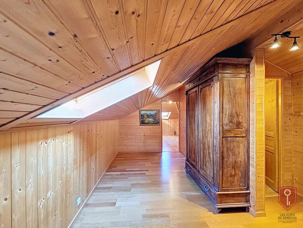 Maison à VALLEIRY