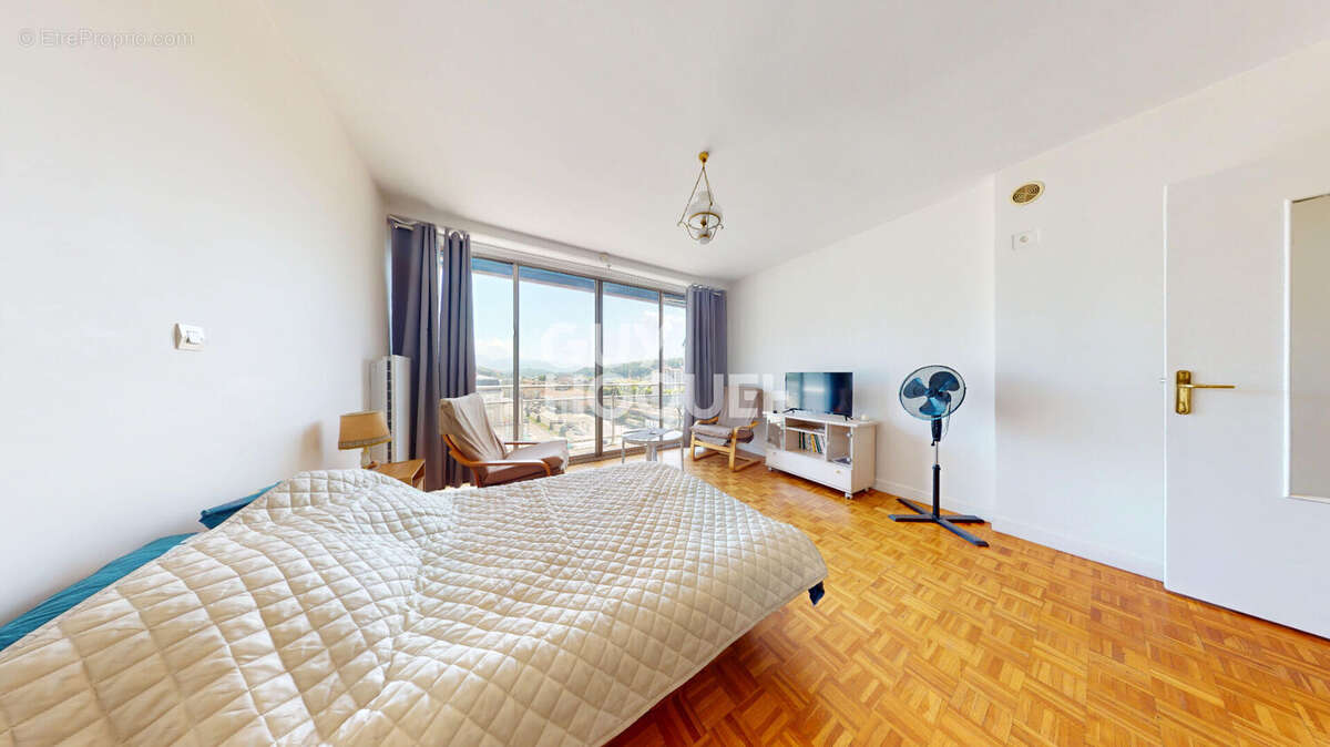 Appartement à AIX-LES-BAINS