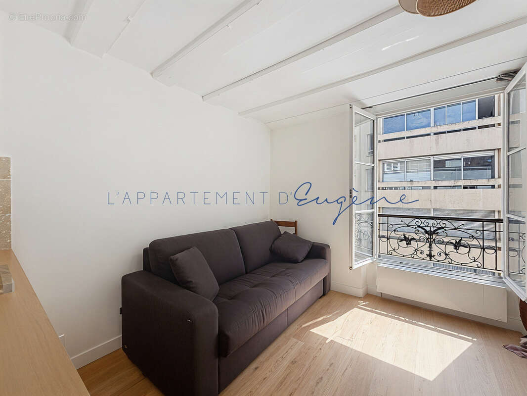 Appartement à PARIS-15E