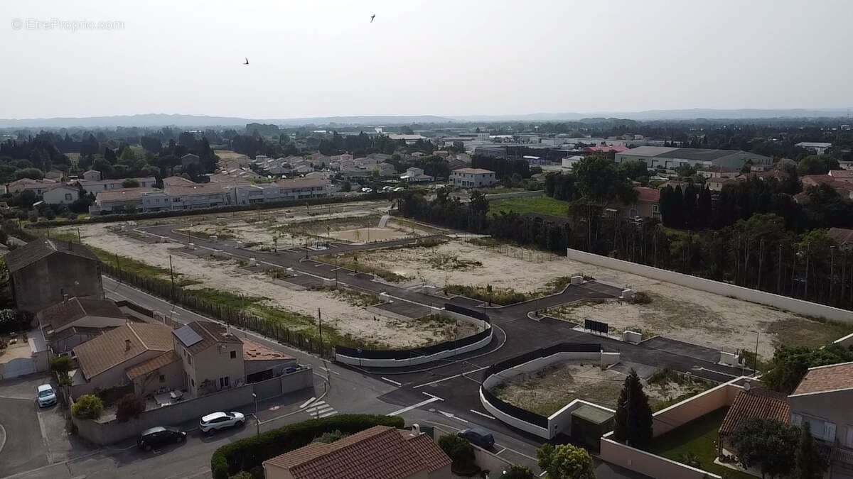 Terrain à CHATEAURENARD