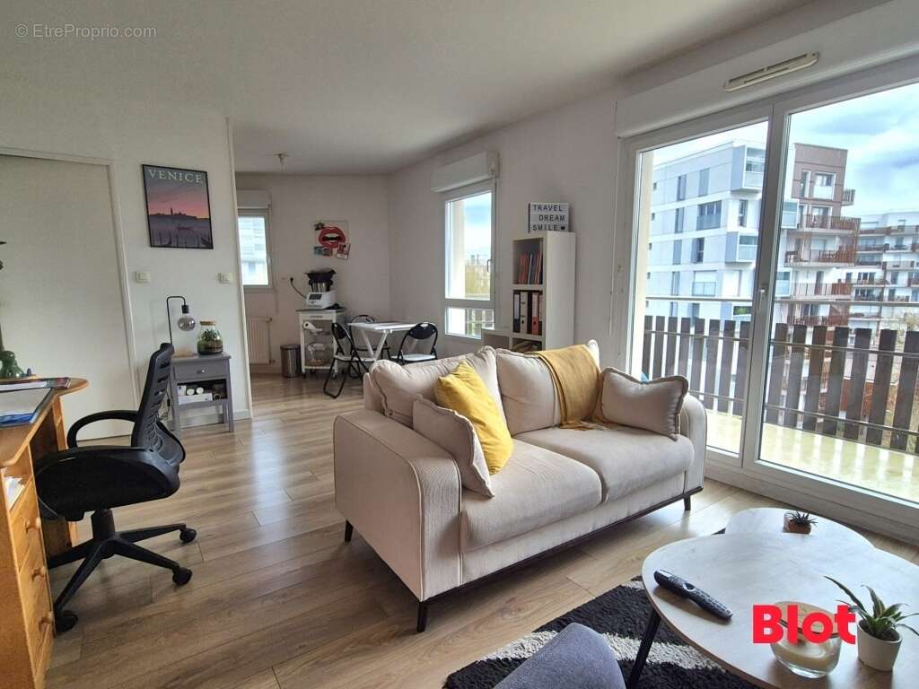 Appartement 44 m² à Rennes  - photo 3
