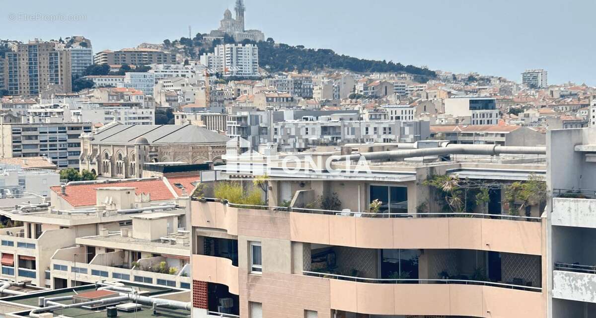 Appartement à MARSEILLE-8E