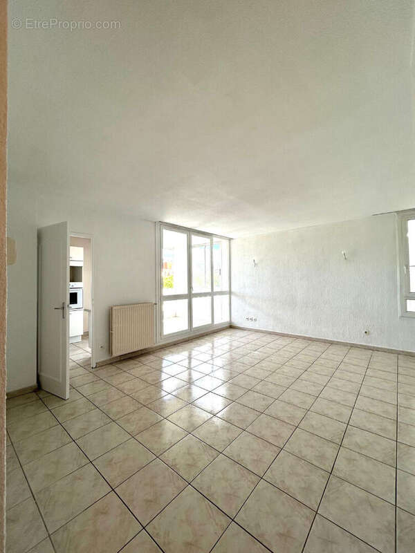 Appartement à PLAN-DE-CUQUES