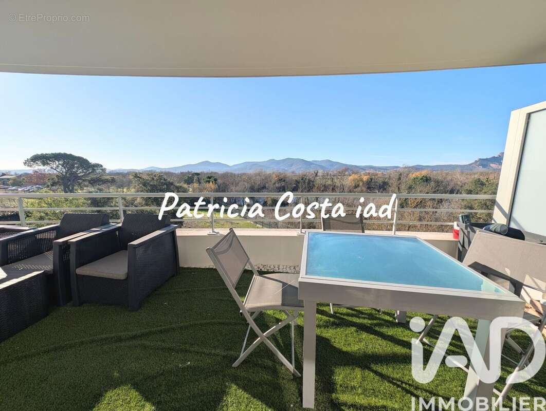 Photo 2 - Appartement à PUGET-SUR-ARGENS