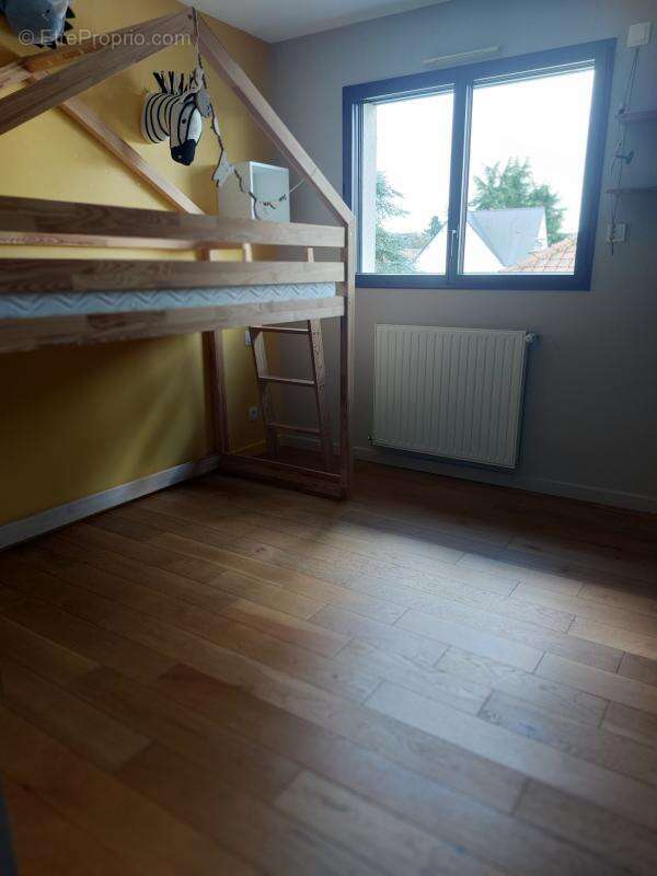 Maison à SARGE-LES-LE-MANS