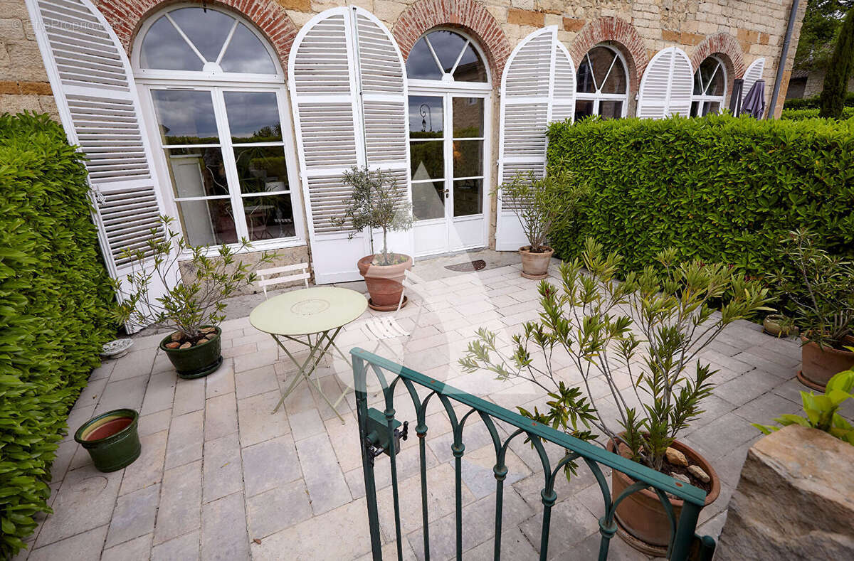 Maison à ARNAS