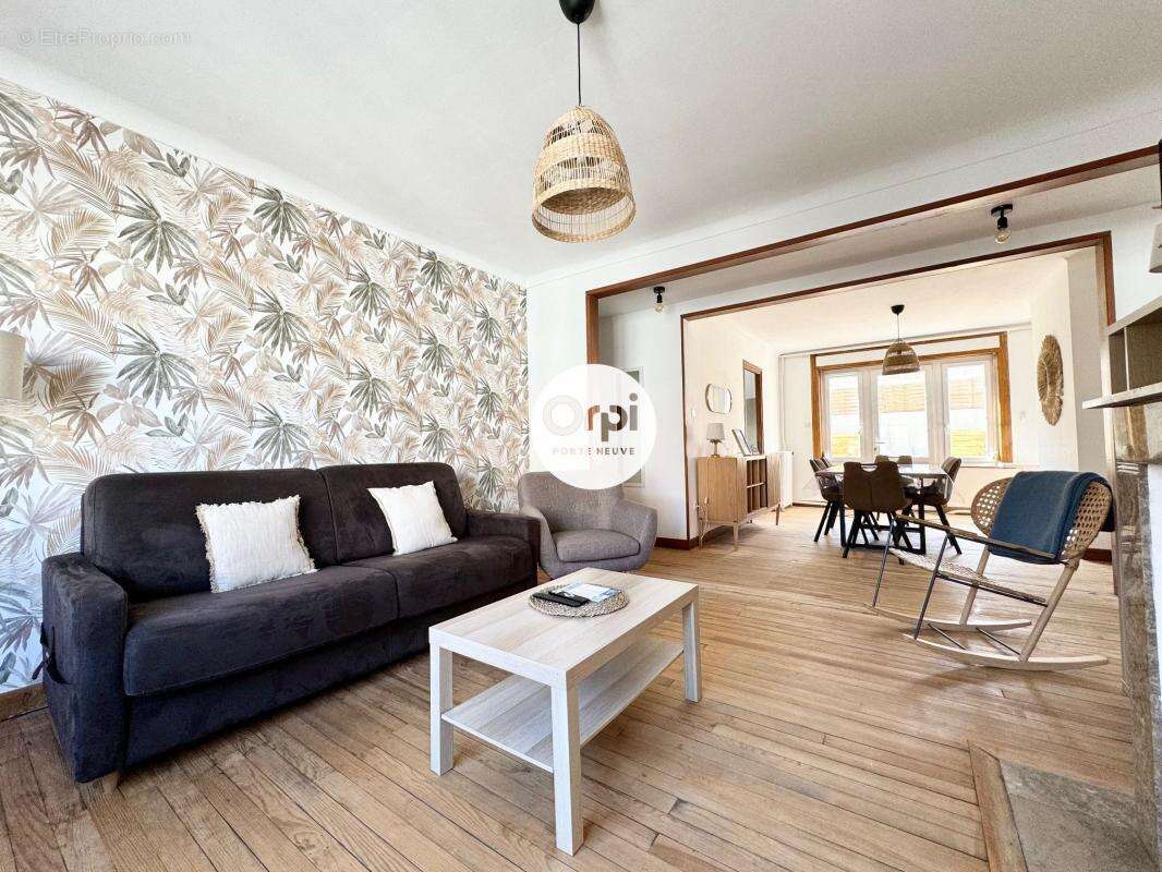 Appartement à LE PORTEL