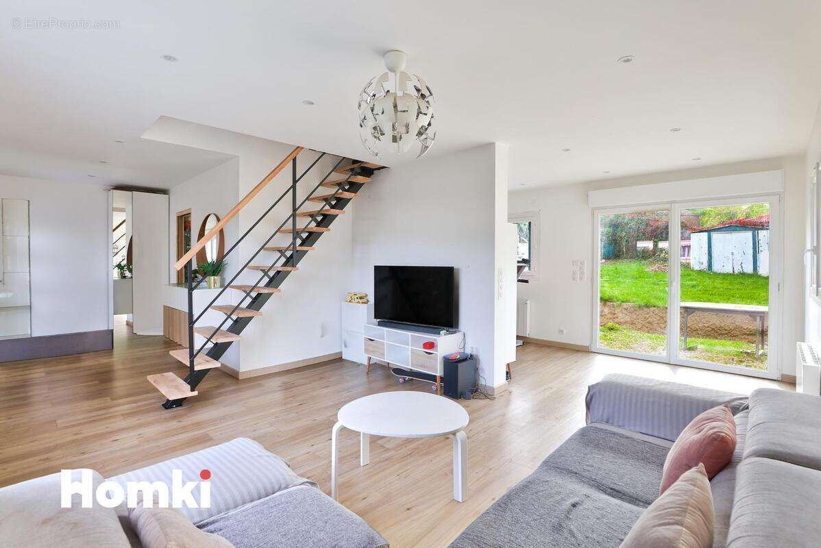 Maison à FONTENAY-LE-FLEURY