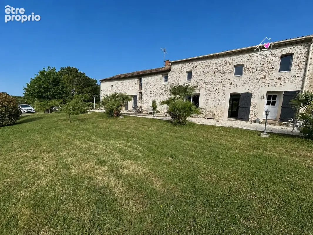 Maison à TREMENTINES