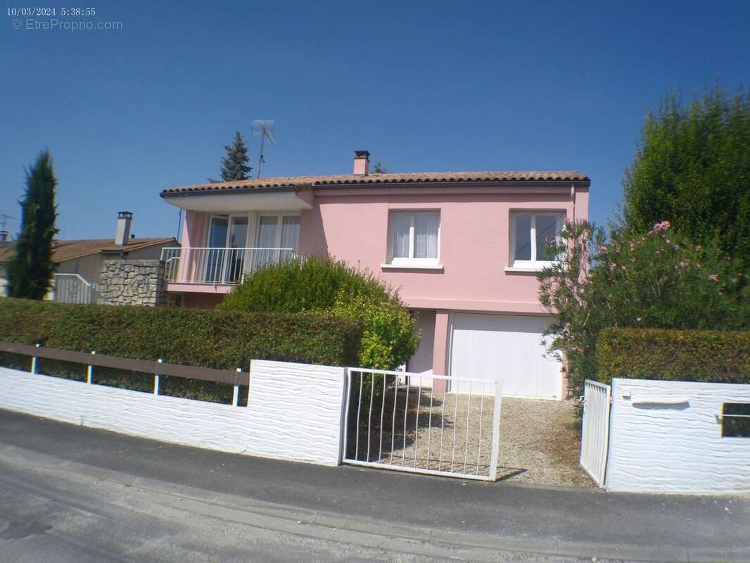 COGNAC A Vendre Maison surélevée - photo 3