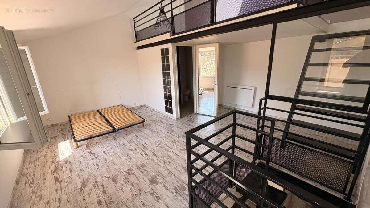 Maison 3 pièces / 78.43 m² / 90 000 EUR / SAINT-ETIENNE-LES-ORGUES - photo 6