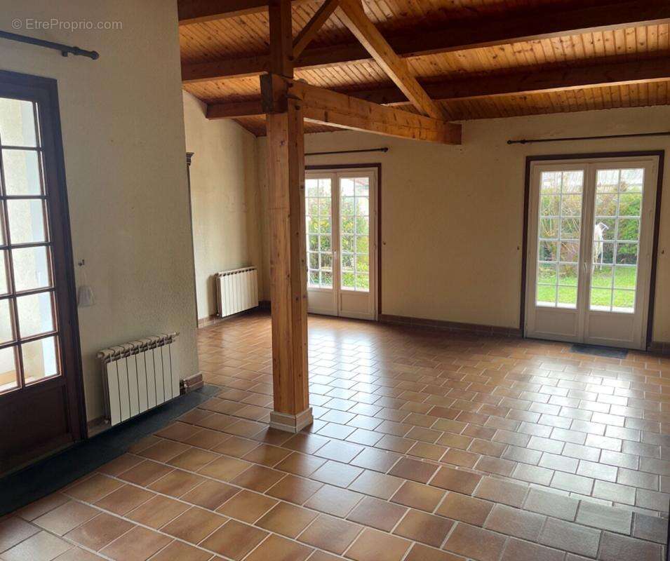 Belle maison t5 de plain pied non mitoyenne - photo 2