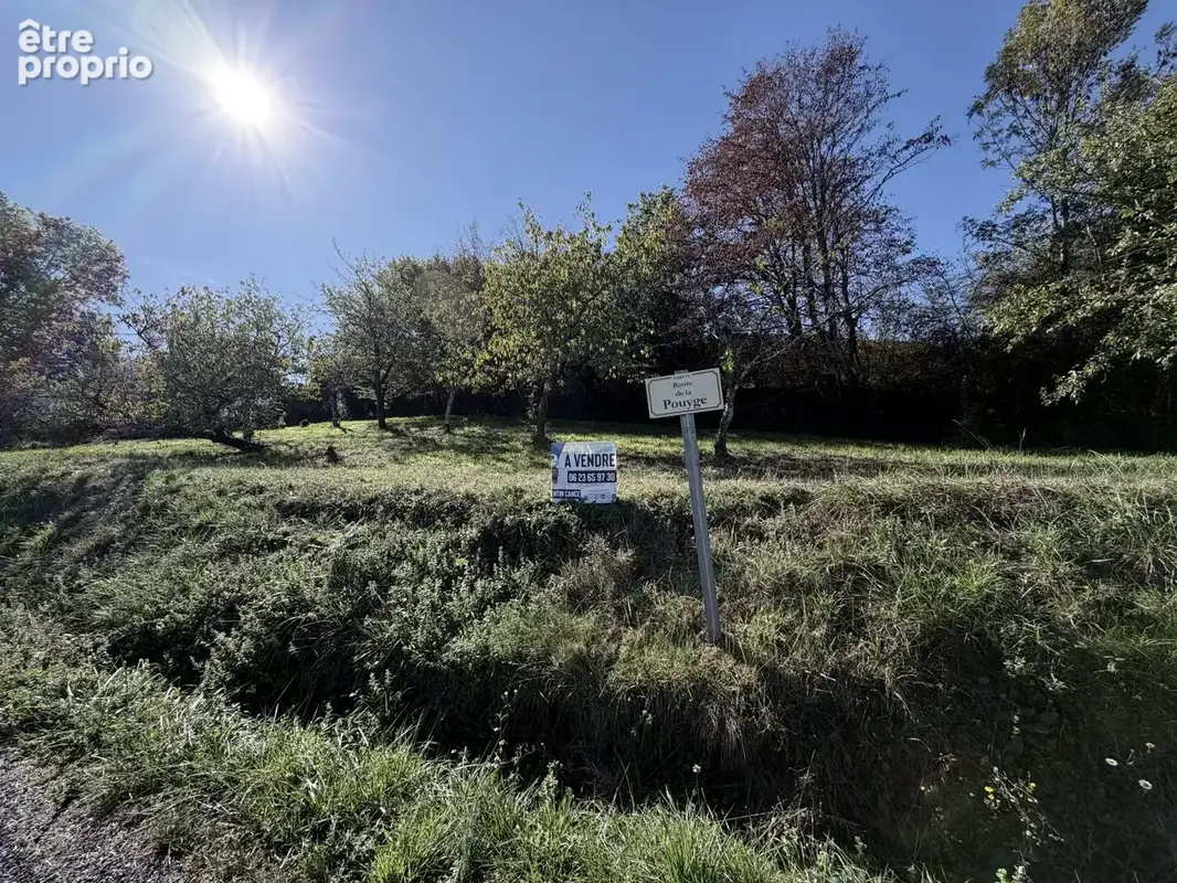 Terrain 1 075 m² à vendre à Varetz (19240) - photo 1