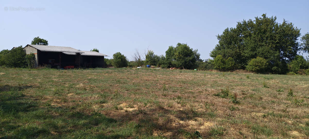 Secteur Hagetmau corps de ferme à restaurer 'ancienne maison/grange avec CU' sur 3 Hectares - photo 8
