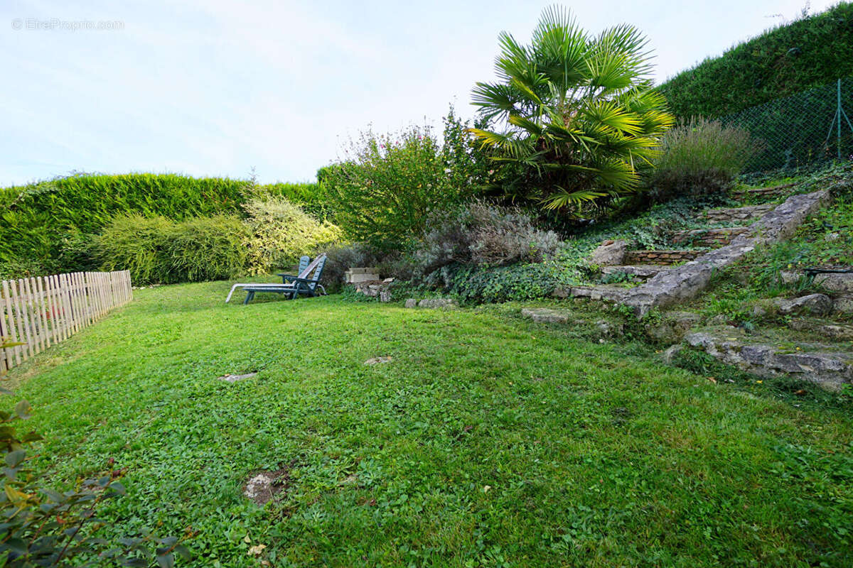 Maison à MEZIERES-SUR-SEINE