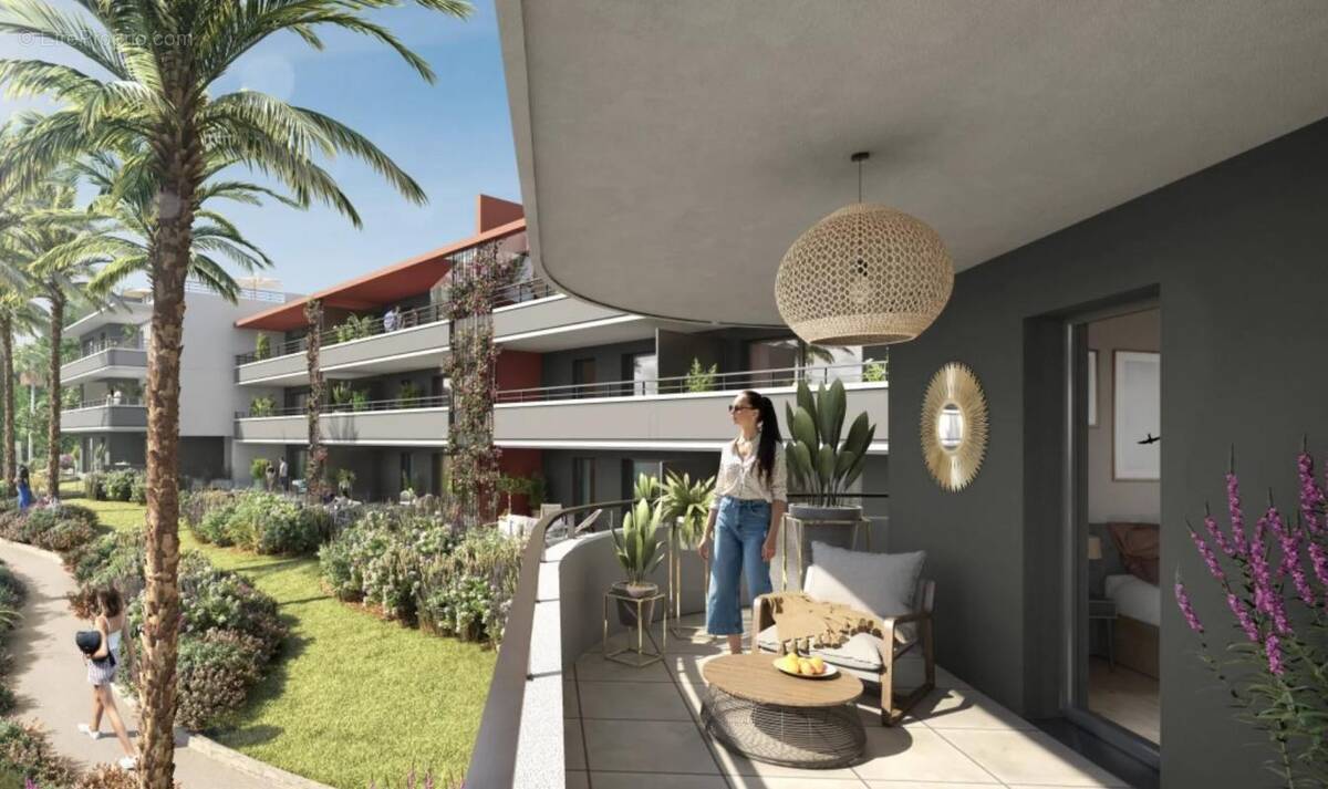 Appartement à VILLENEUVE-LOUBET