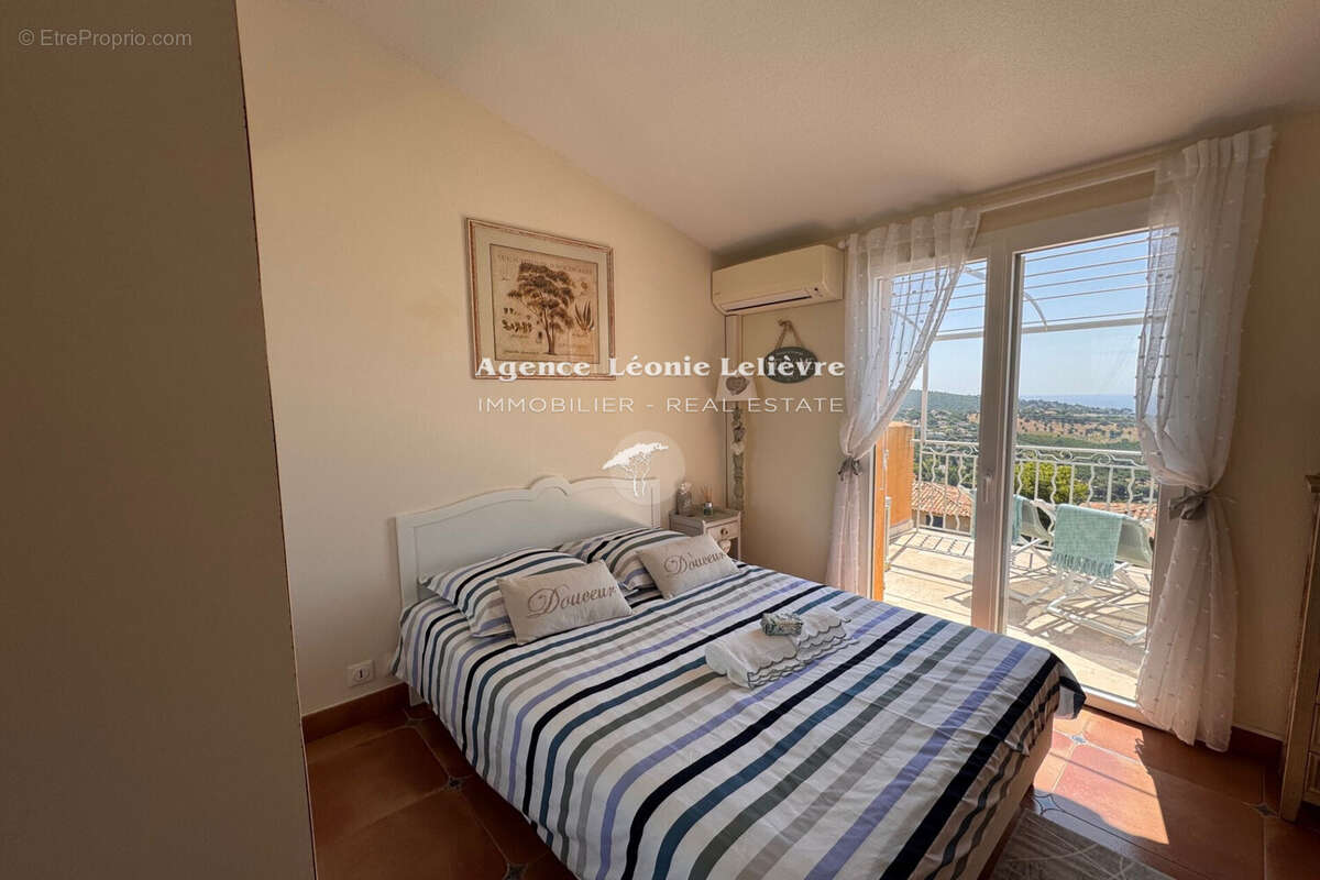 Maison à LES ISSAMBRES