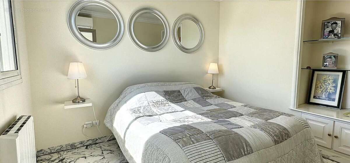 Appartement à LE CANNET