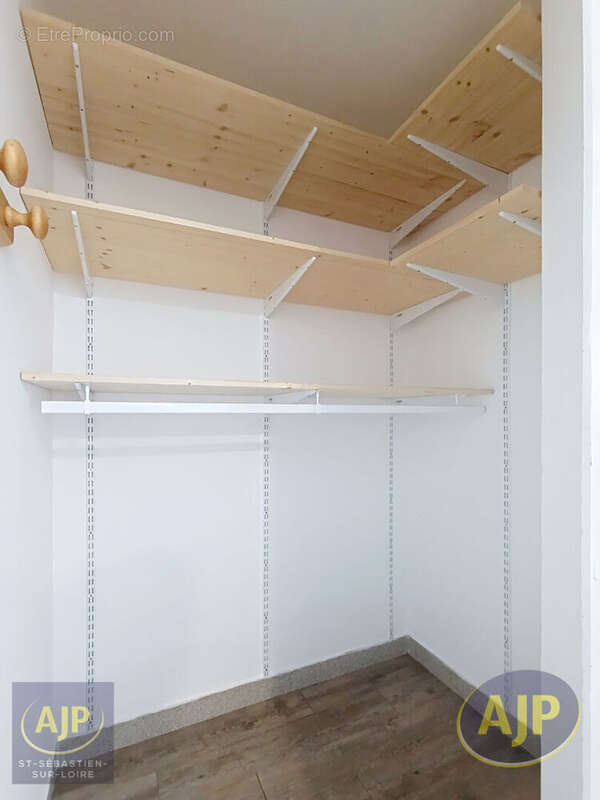 Appartement à SAINT-SEBASTIEN-SUR-LOIRE