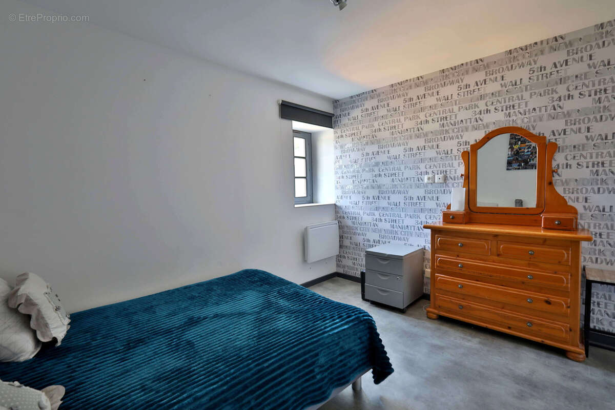 Maison à OYTIER-SAINT-OBLAS