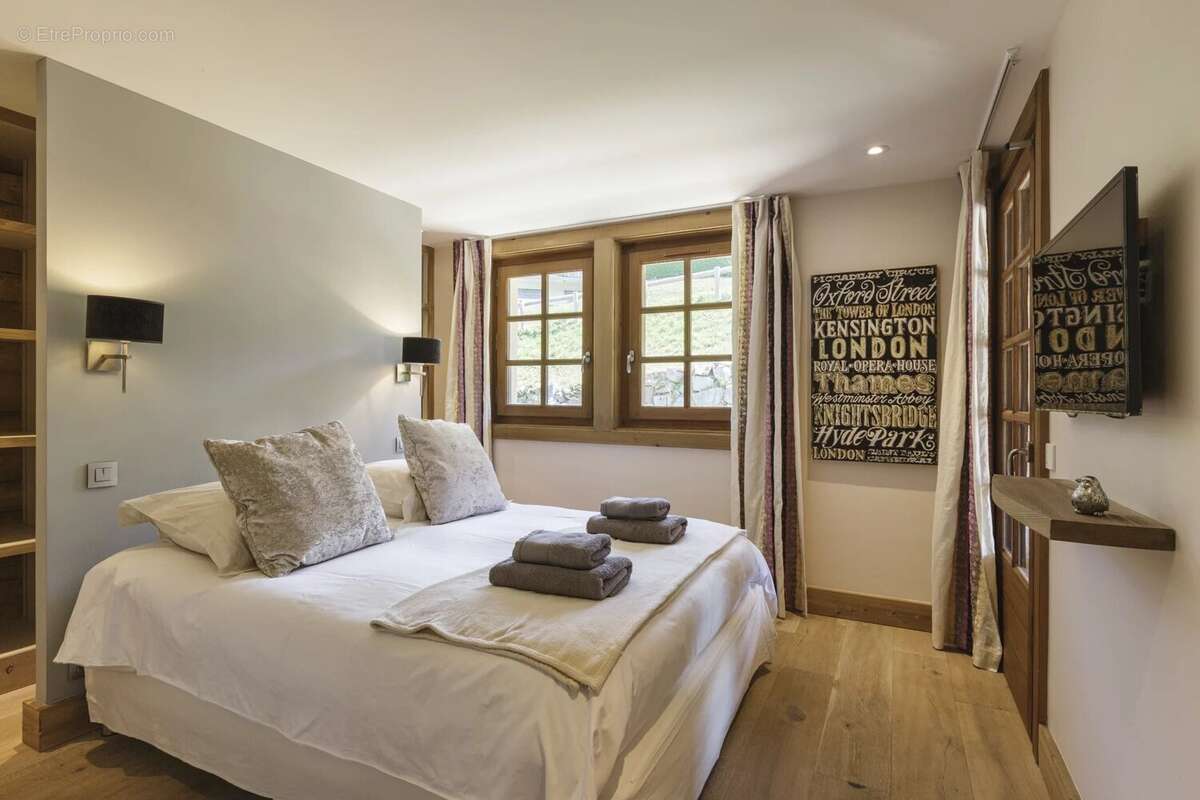 Maison à DEMI-QUARTIER