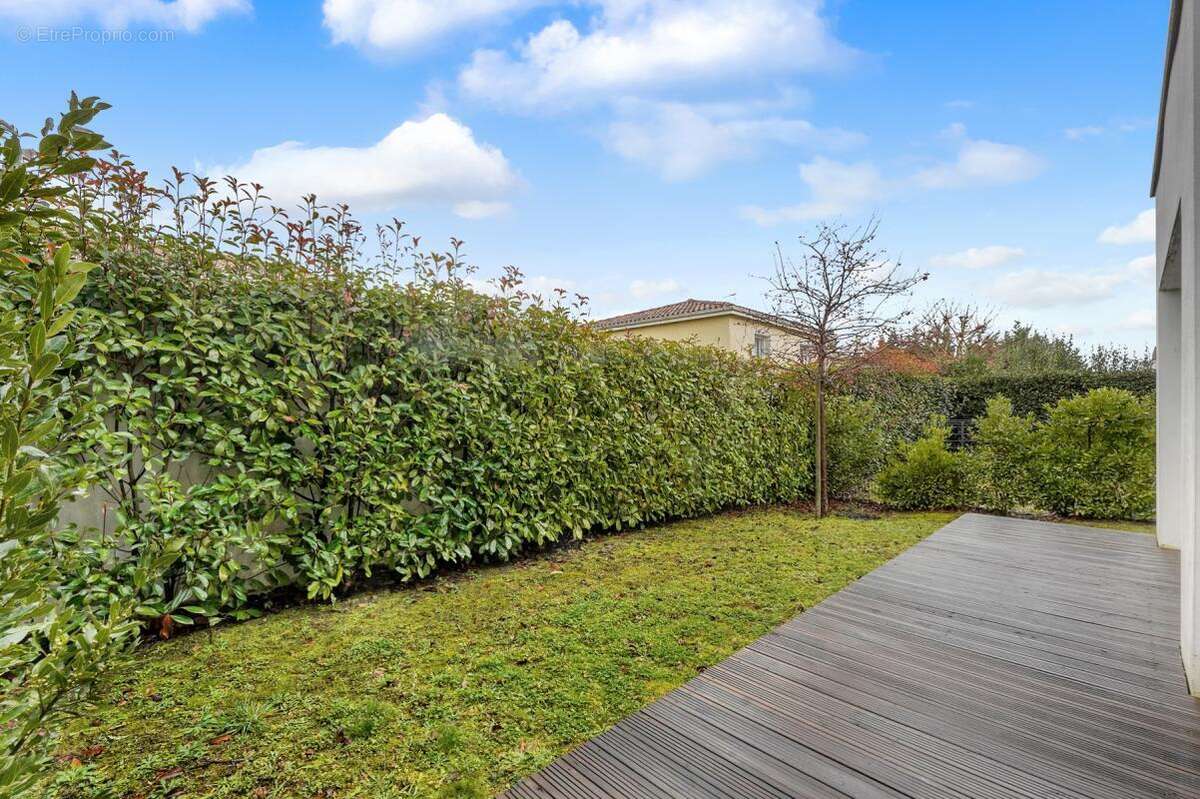Maison contemporaine 2019 - 118 m² - t5 - saint-jory centre - photo 16