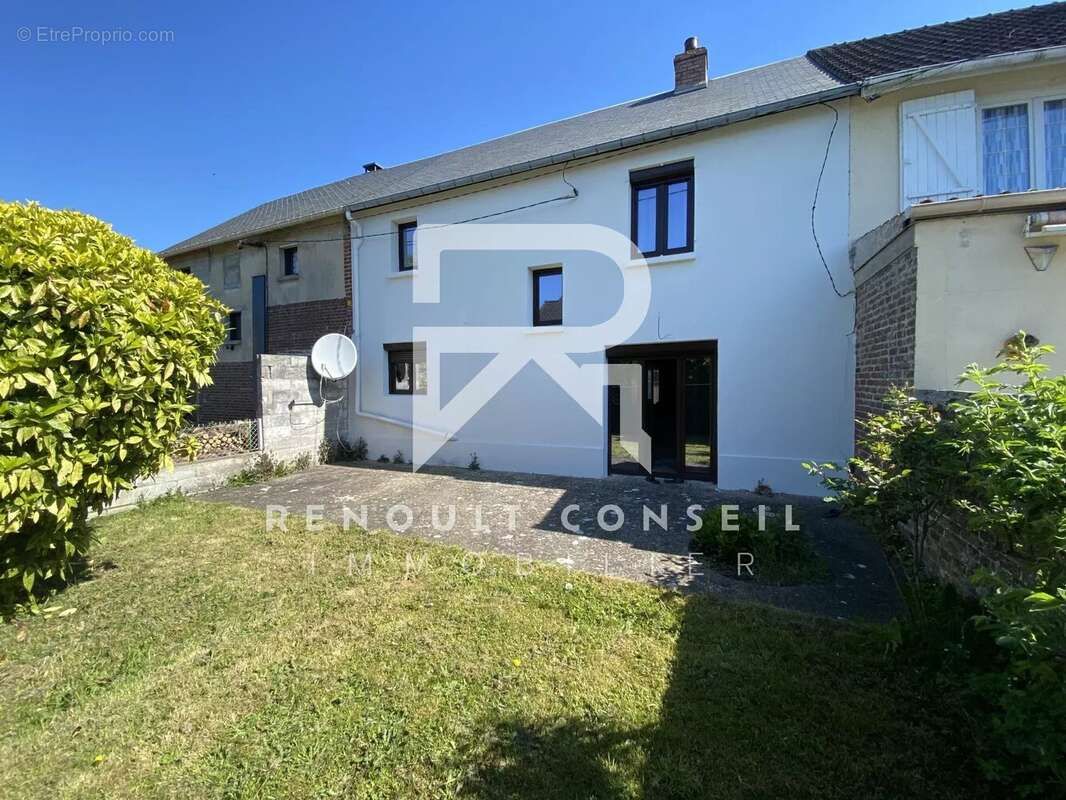 Maison à FRANQUEVILLE-SAINT-PIERRE