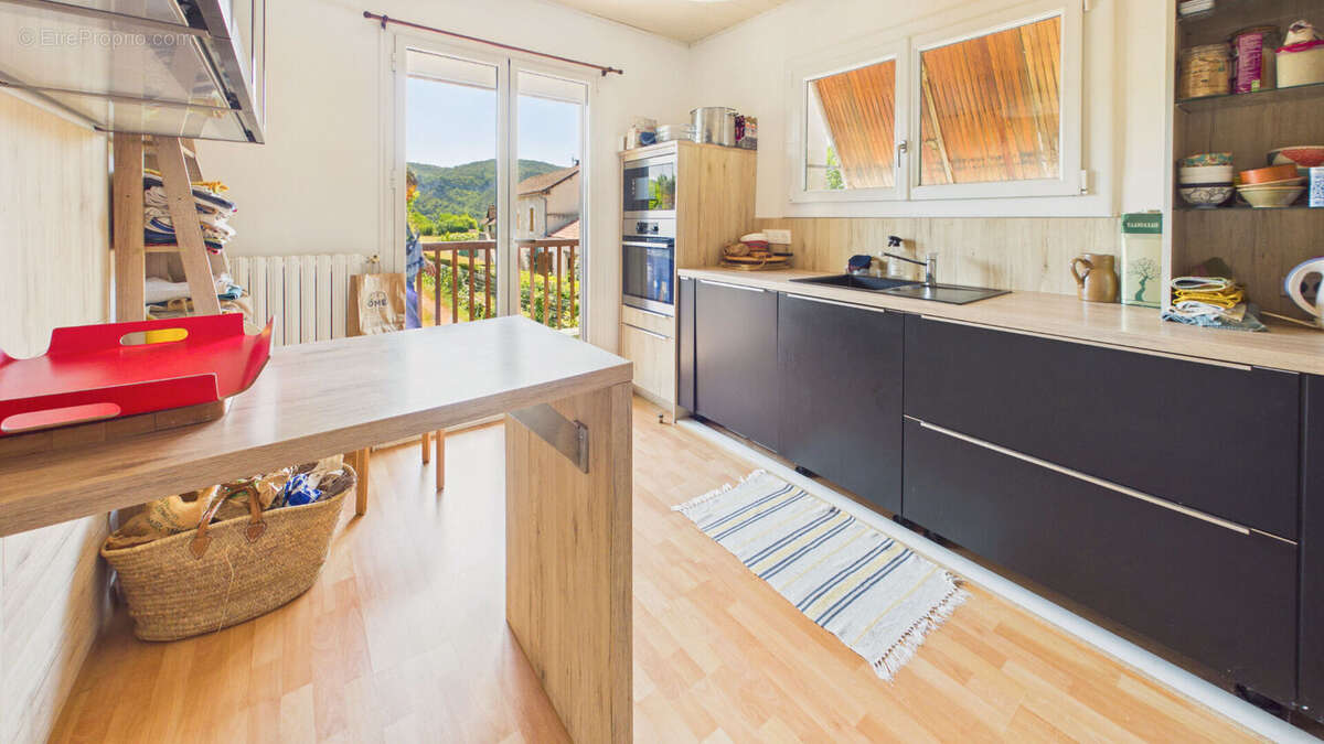 Maison atypique de 110M² - photo 7