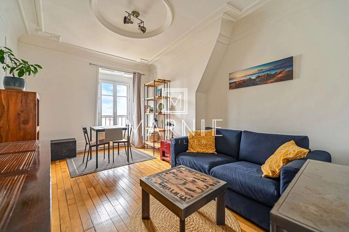 Appartement à PARIS-15E