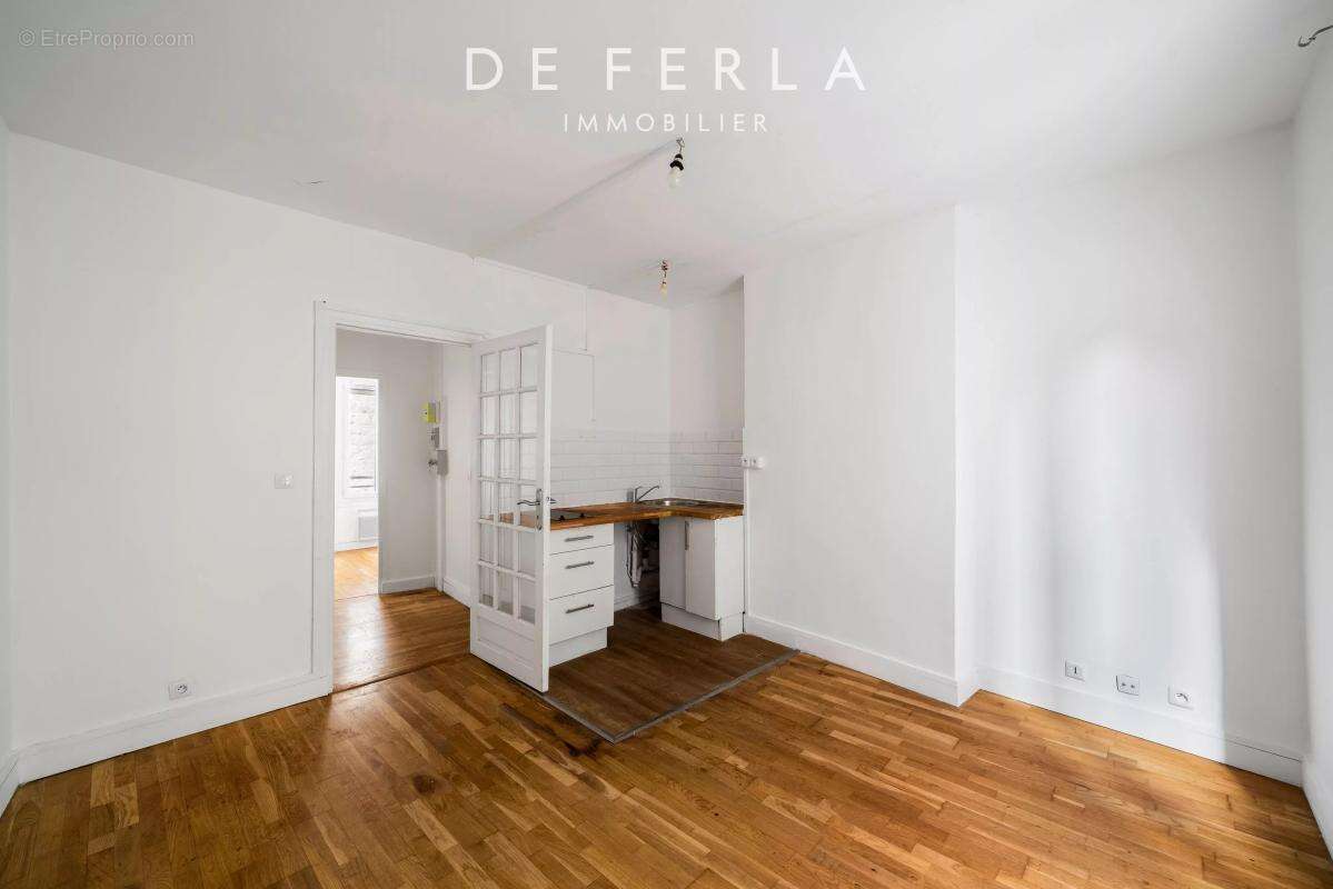 Appartement à PARIS-14E