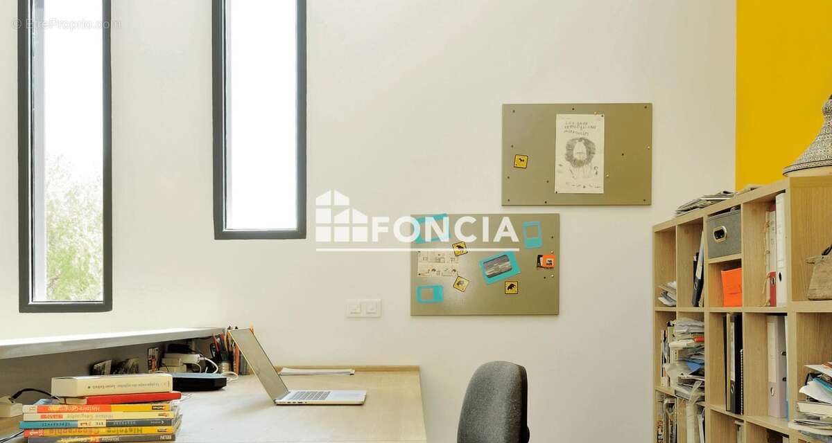 Maison à L'HAY-LES-ROSES