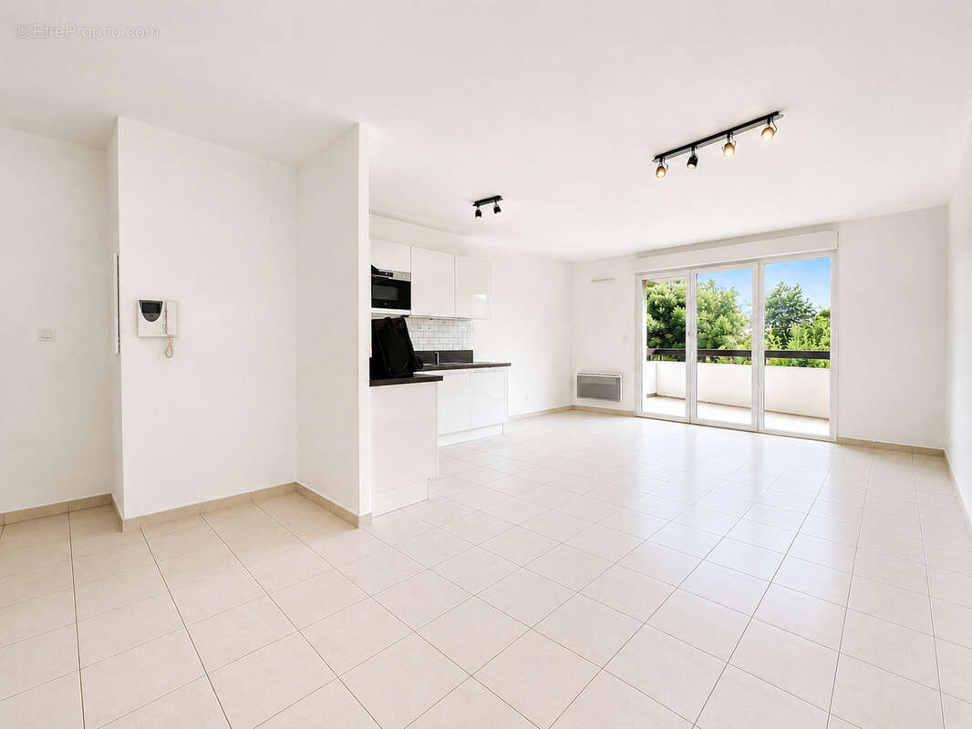 Appartement à MARSEILLE-14E