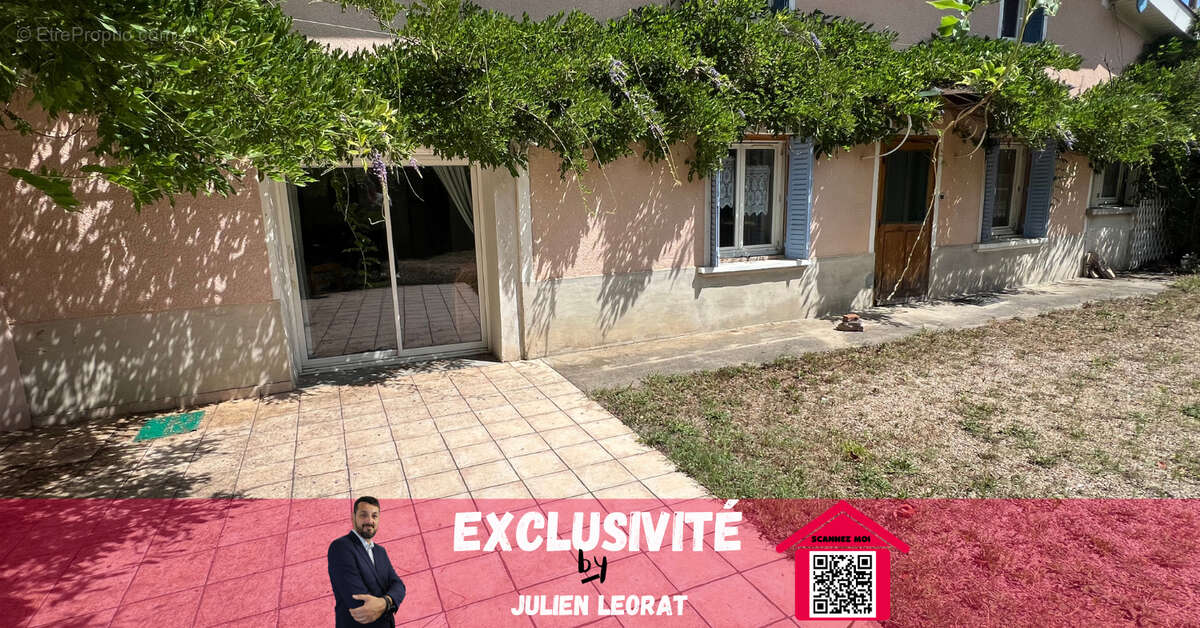 Maison à LAPEYROUSE-MORNAY