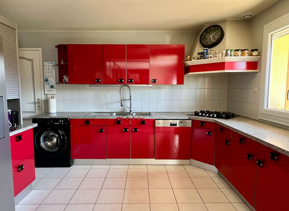 Maison à VILLENEUVE-LE-COMTE