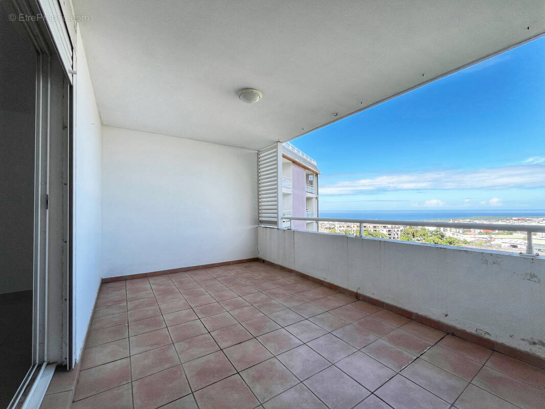 Appartement à SAINT-DENIS