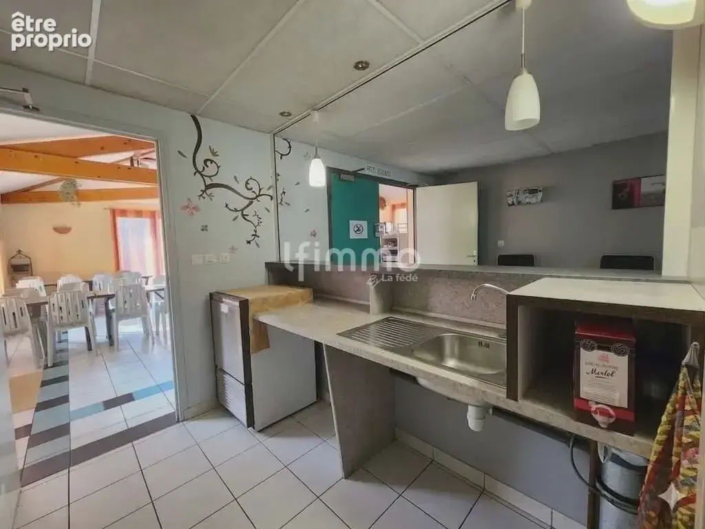 Murs et fonds – Hôtel 35 chambres - photo 3