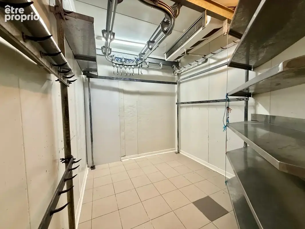 Chanzy - local commercial + appartement d'environ 64.77m2 avec pignon sur rue - photo 6