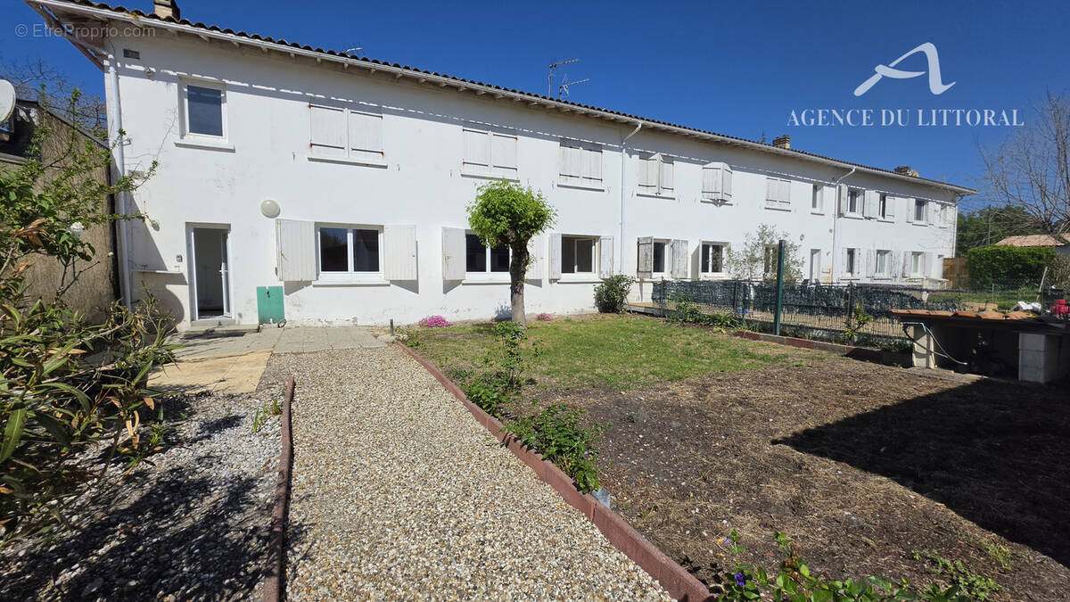Appartement à ARES