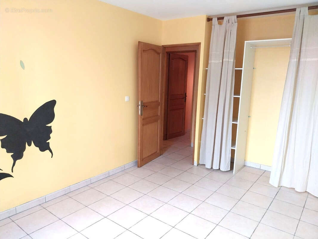 Maison à PERET