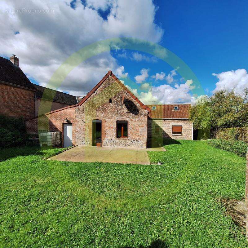 Maison à NEUVILLE-EN-AVESNOIS