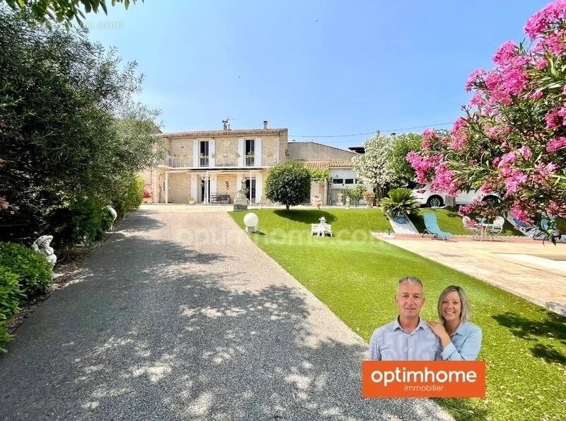 Maison à BELLEGARDE