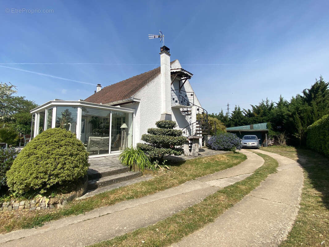 Maison à MEZIERES-EN-DROUAIS